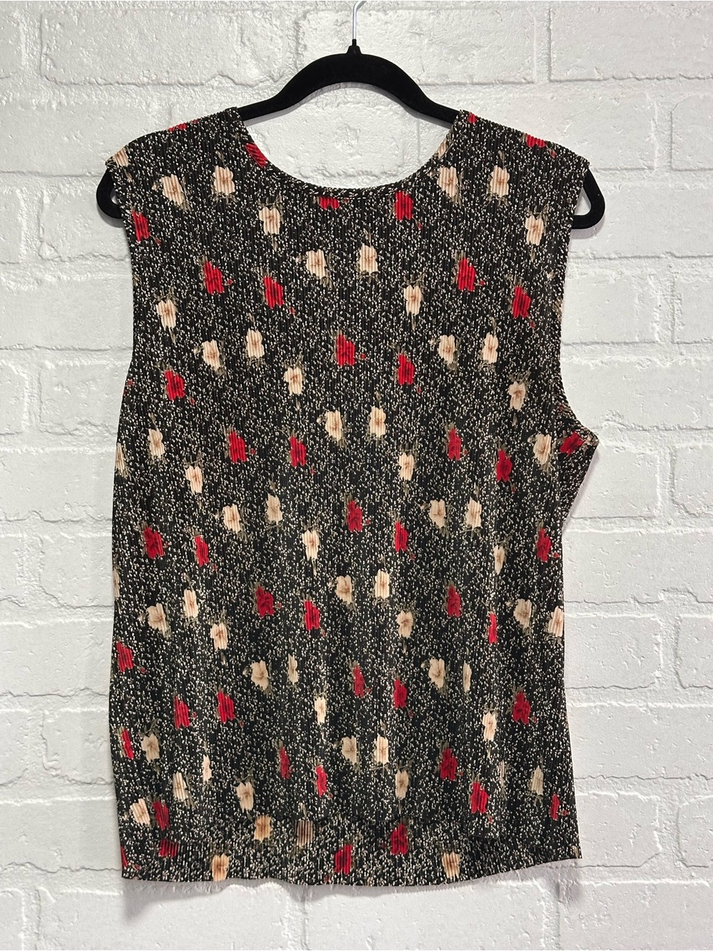90s black floral print sleeveless top